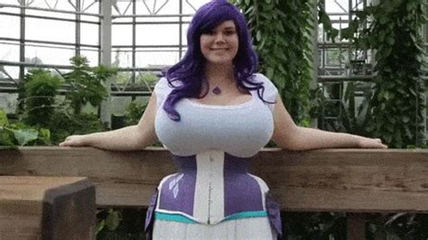 gif tits|Big Tits Gif: 60+ Hottest Big Boobs Gifs of 2024